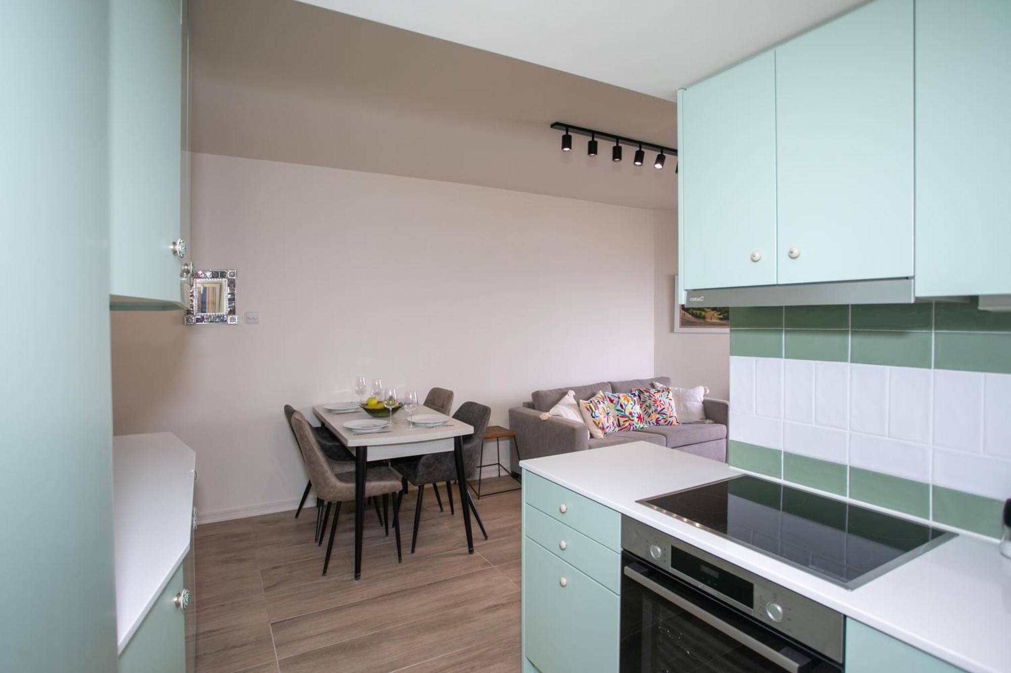 Palmove Luxurious Beachfront Apt Λάρνακα Εξωτερικό φωτογραφία